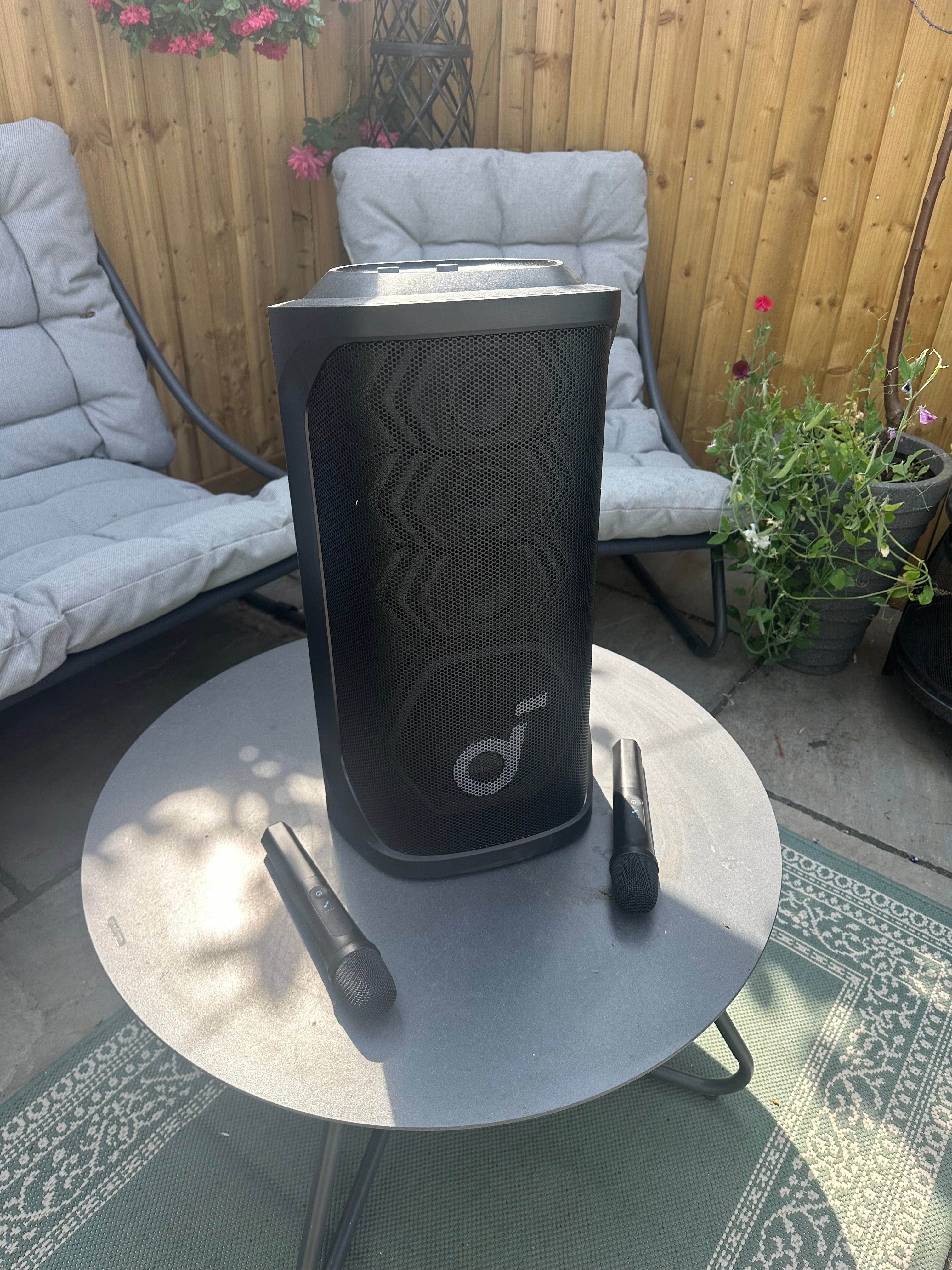 Bluetooth Party Speaker/Karaoke Machine